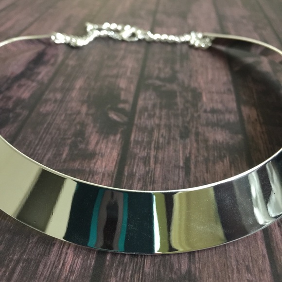 Silvertone modern industrial choker necklace - Picture 3 of 4